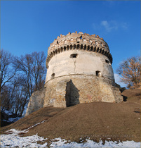 Острожский замок: круглая башня