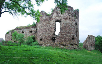 Бучачский замок: общий вид с юго-востока