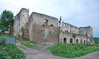 Чортковский замок: общий вид на укрепления с северо-запада