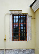Петропавловский собор: окно на первом этаже северной пристройки