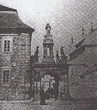 Комплекс Петропавловского собора: вид с востока на семинарию и Триумфальные ворота