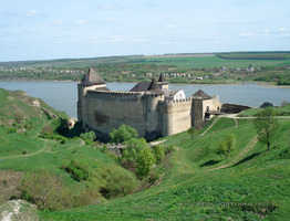 Хотинская крепость: общий вид на старую твердыню