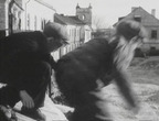 Кадр из фильма «Орлёнок» (1957): Пятницкая улица и Армянская колокольня на заднем плане 2
