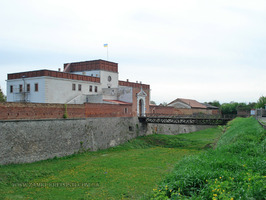 Дубенский замок: северная линия укреплений и надвратный корпус
