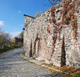Комплекс Николаевской церкви: стена ограды со старыми южными воротами 3