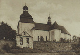 Старое фото замка и костела в Долине