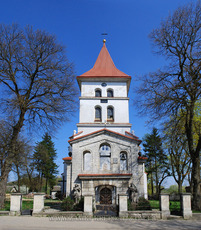 Костел в пгт Щирец: западный фасад